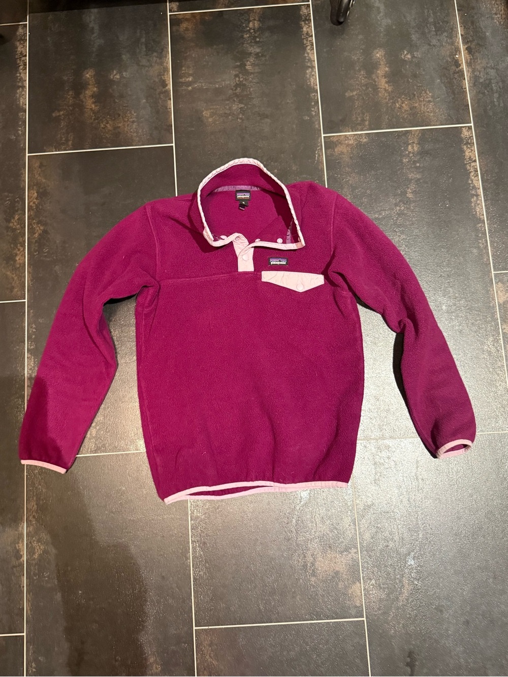 Patagonia Synchilla Girls XL Plum fleece, Snaps At Top, Snap Pocket Cozy
